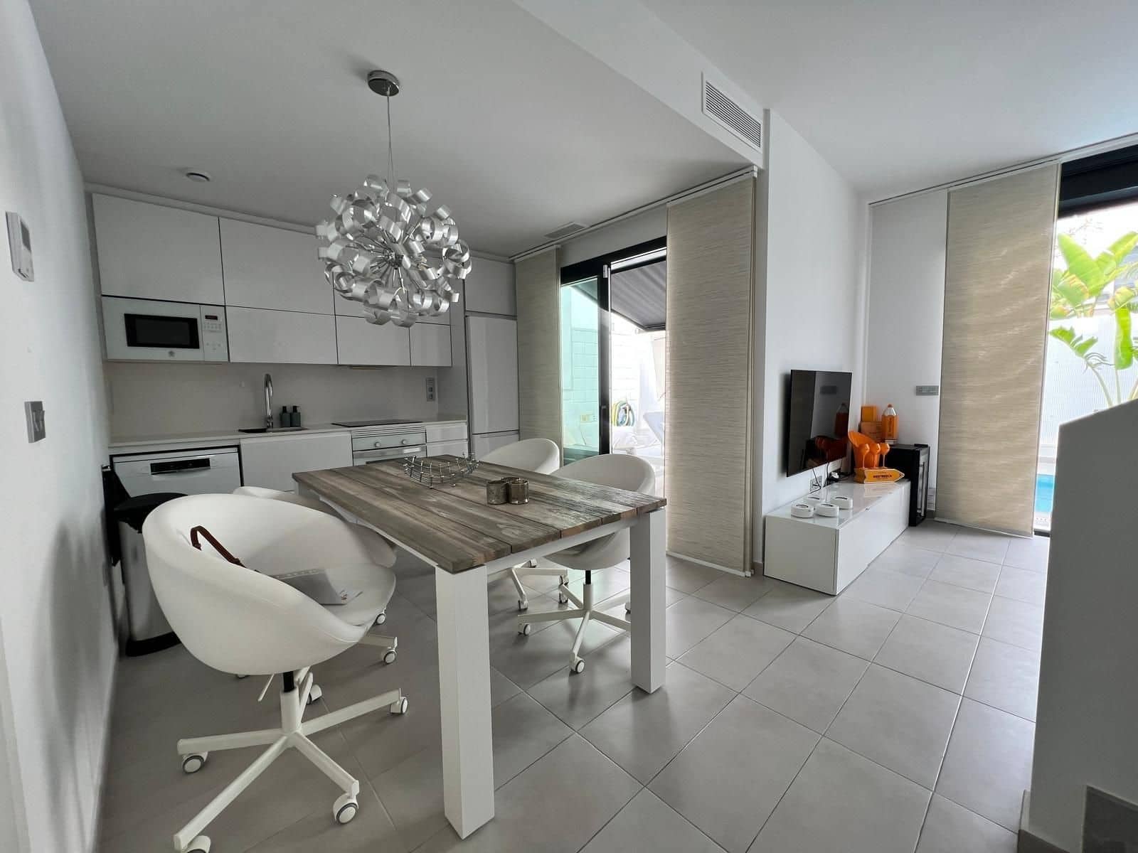 3 slaapkamer Villa te koop in Orihuela Costa - € 395.000 (Ref: 9952771)
