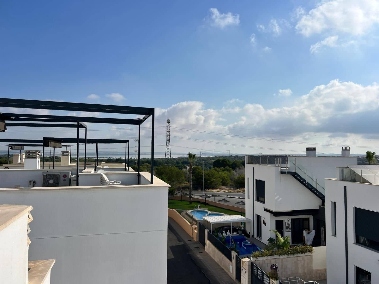 3 slaapkamer Villa te koop in Orihuela Costa - € 395.000 (Ref: 9952771)