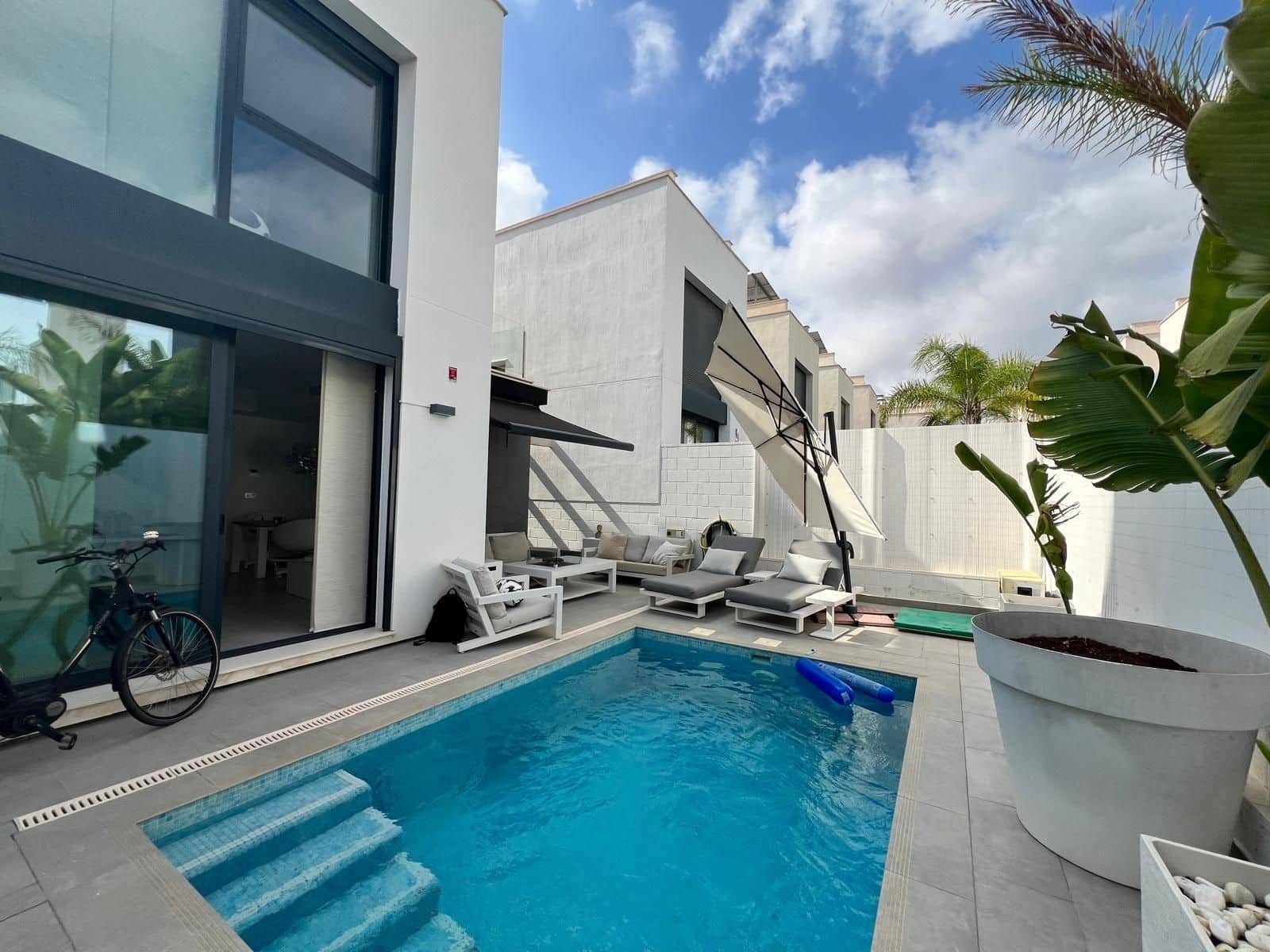 3 slaapkamer Villa te koop in Orihuela Costa - € 395.000 (Ref: 9952771)