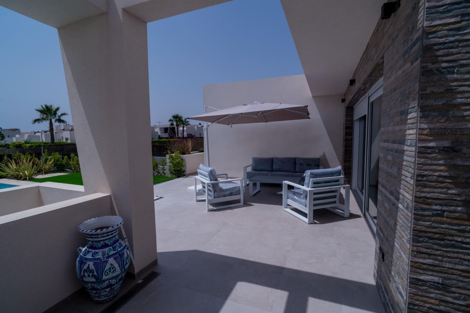 3 soveværelse Villa til salg i Algorfa med swimmingpool - € 780.000 (Ref: 9955150)