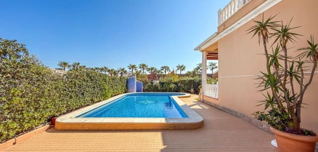 5 sypialnia Willa na sprzedaż w La Mata, Torrevieja z basenem garażem - 950 000 € (Ref: 9963268)