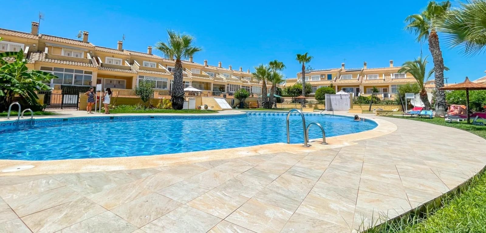4 soverom Hus til salgs i Torrevieja med garasje - € 320 000 (Ref: 9965449)