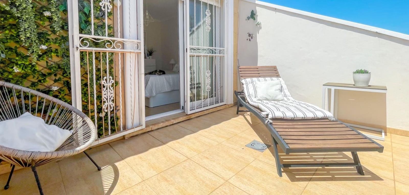 4 soverom Hus til salgs i Torrevieja med garasje - € 320 000 (Ref: 9965449)