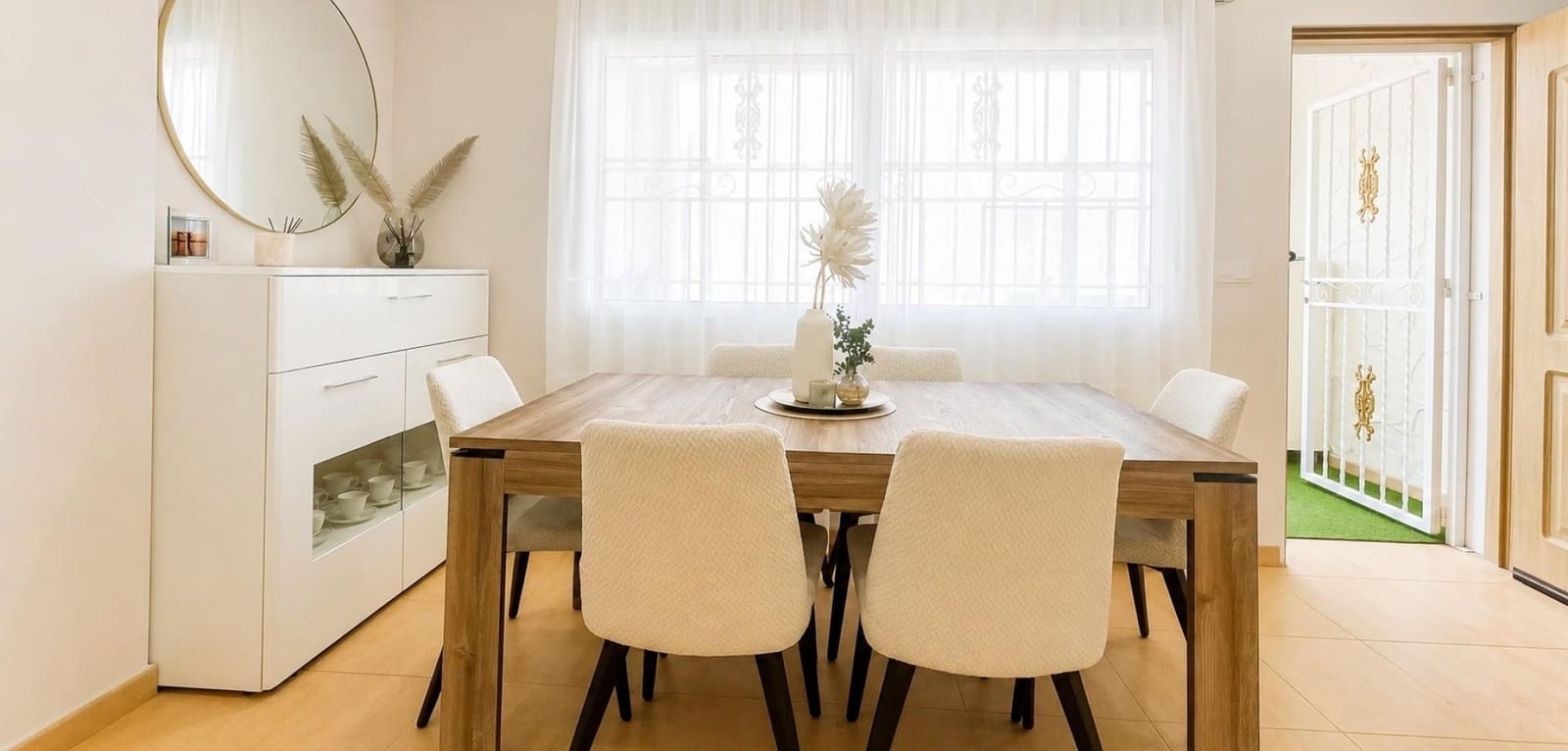 4 soverom Hus til salgs i Torrevieja med garasje - € 320 000 (Ref: 9965449)