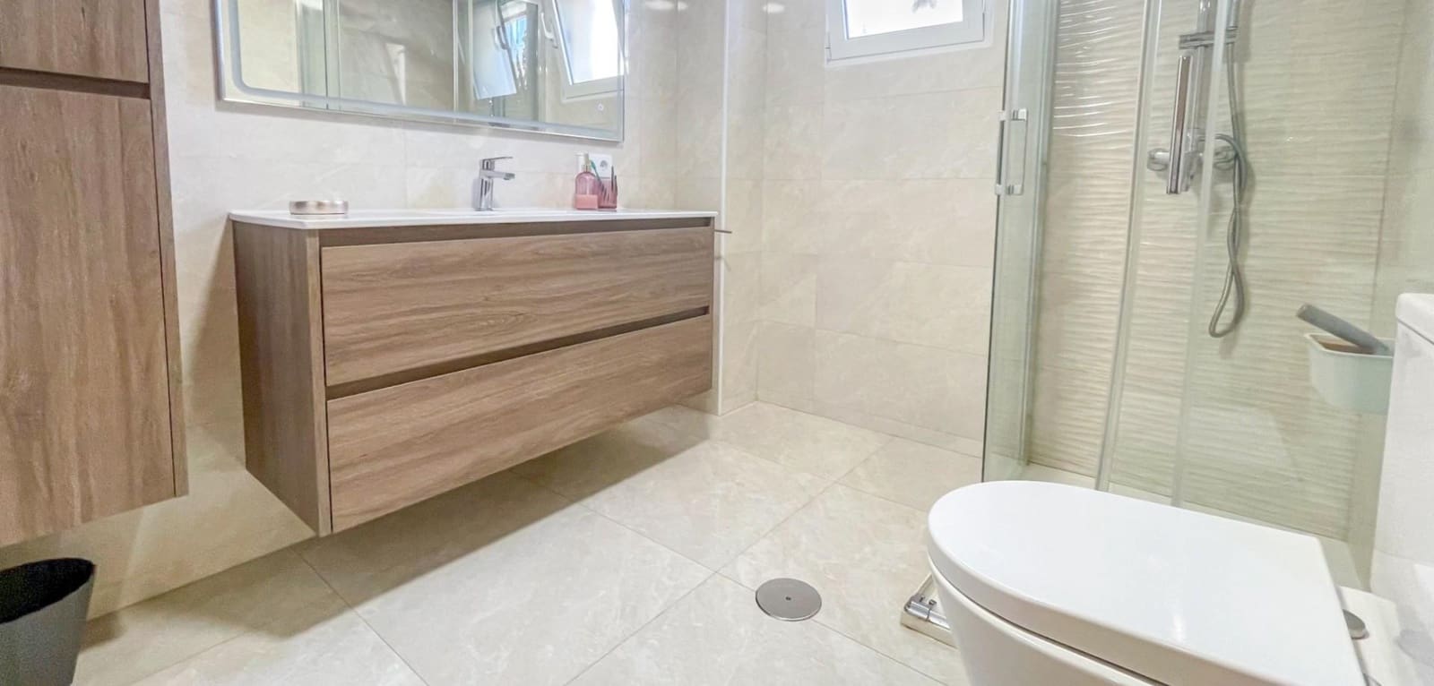 4 soverom Hus til salgs i Torrevieja med garasje - € 320 000 (Ref: 9965449)