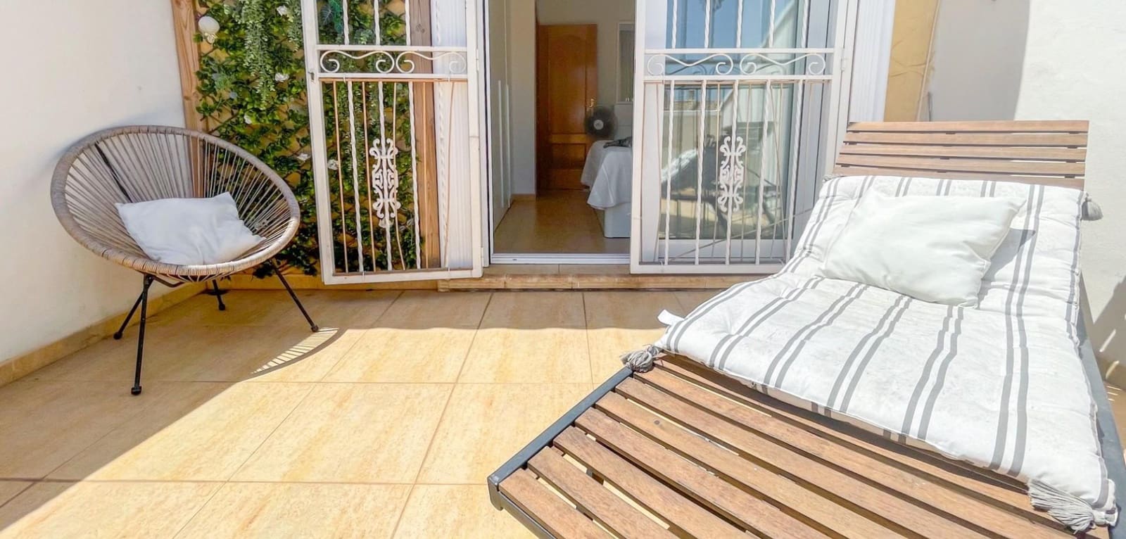 4 soverom Hus til salgs i Torrevieja med garasje - € 320 000 (Ref: 9965449)