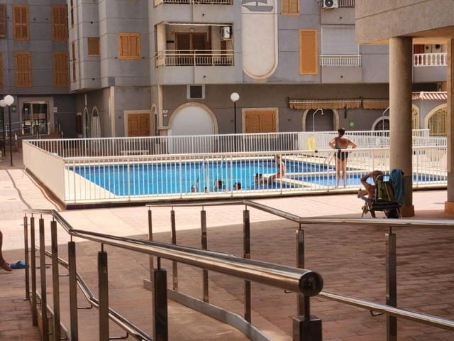 1 chambre Appartement à vendre à Playa del Acequión, Torrevieja avec piscine - 105 000 € (Ref: 9966765)