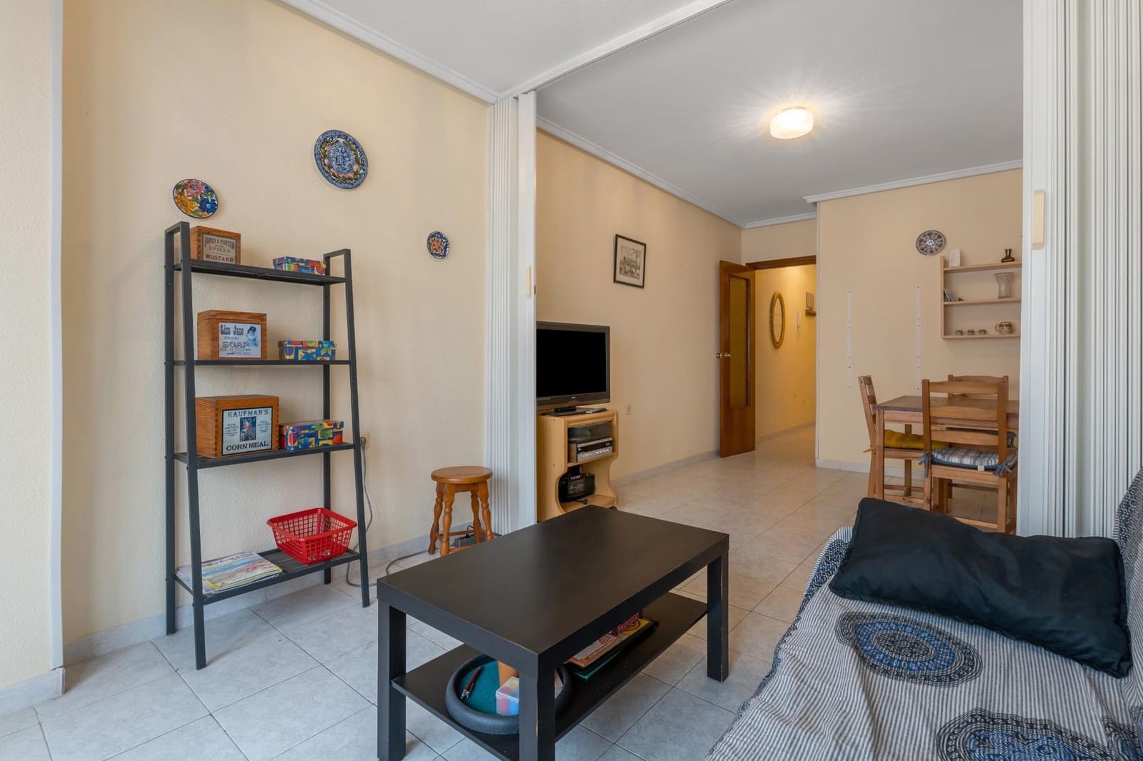1 makuuhuone Huoneisto myytävänä paikassa Torrevieja mukana uima-altaan - 107 990 € (Ref: 9973469)