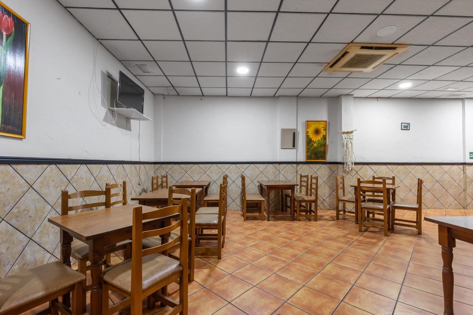 Biznes na sprzedaż w Torrevieja - 169 900 € (Ref: 9973471)