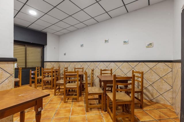 Yritys myytävänä paikassa Torrevieja - 169 900 € (Ref: 9973471)