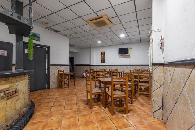 Yritys myytävänä paikassa Torrevieja - 169 900 € (Ref: 9973471)
