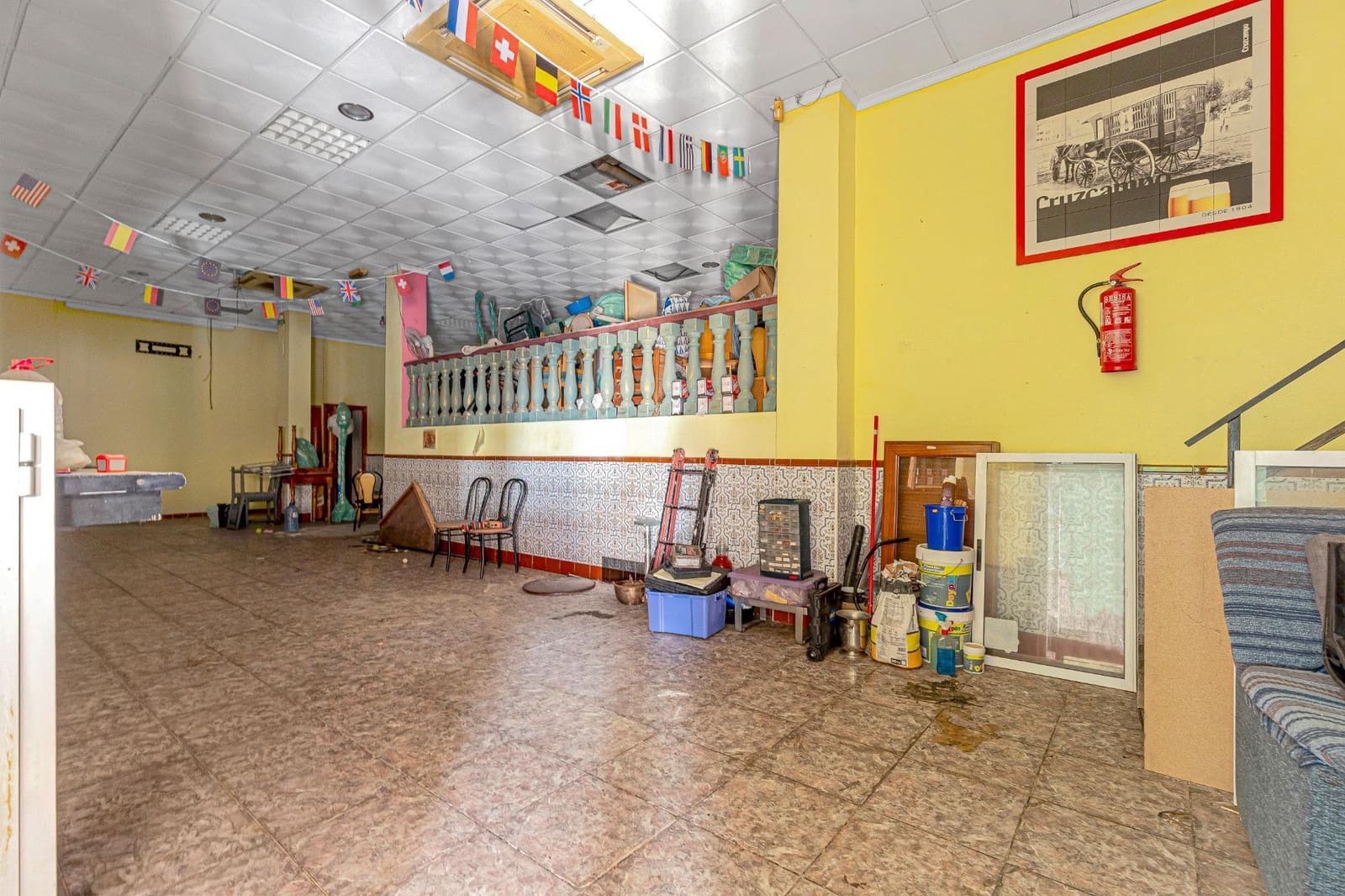 Yritys myytävänä paikassa Torrevieja - 129 900 € (Ref: 9973473)