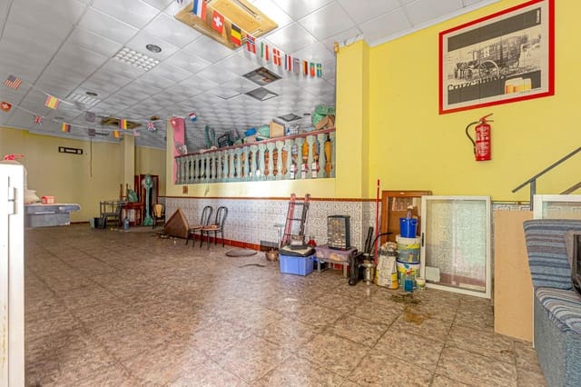 Yritys myytävänä paikassa Torrevieja - 129 900 € (Ref: 9973473)