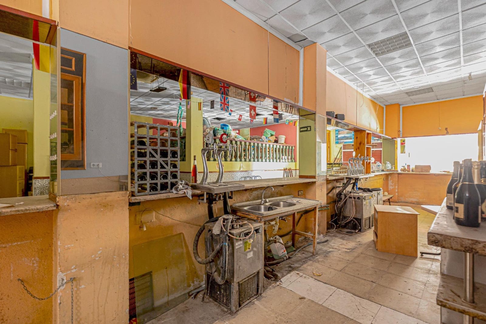 Yritys myytävänä paikassa Torrevieja - 129 900 € (Ref: 9973473)