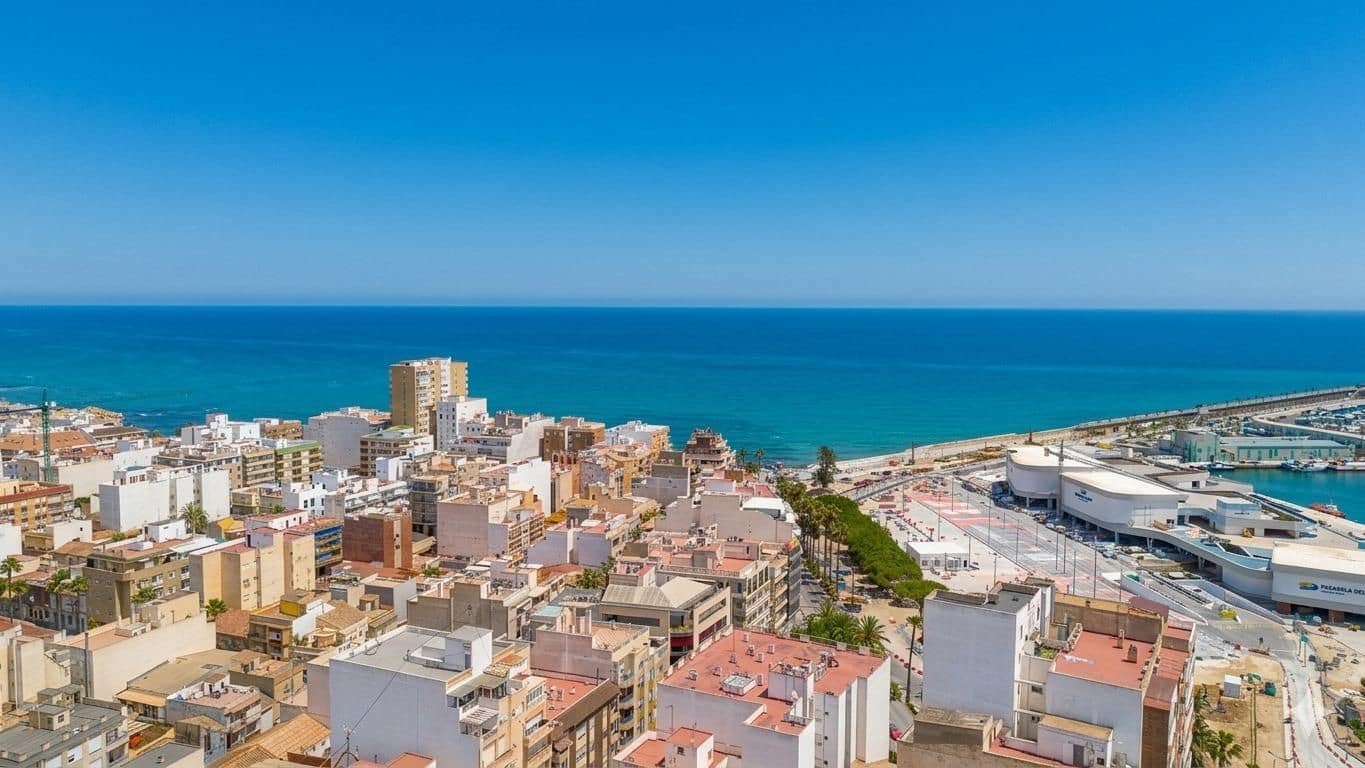 3 soveværelse Lejlighed til salg i Torrevieja - € 149.000 (Ref: 9973478)