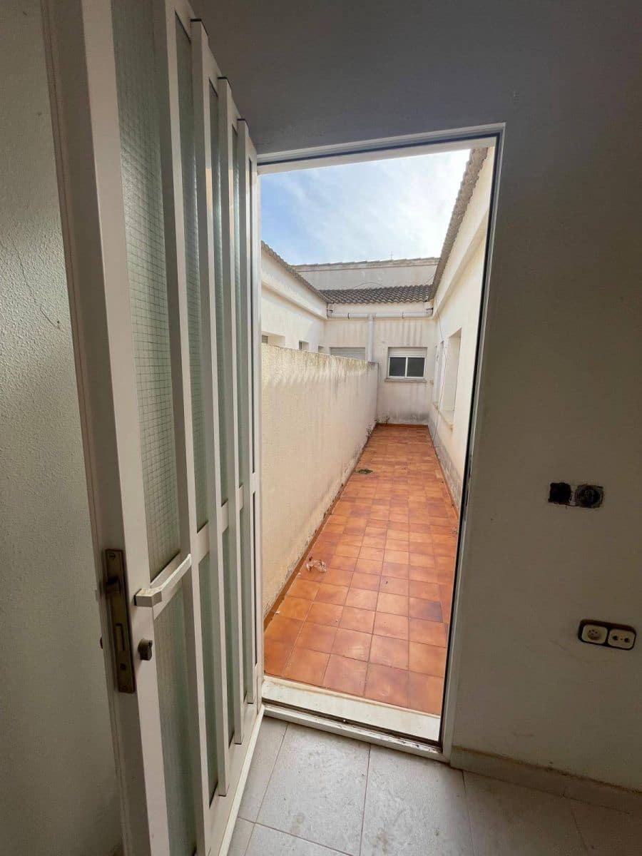 4 bedroom Villa for sale in Lo Pagan with garage - € 329,000 (Ref: 9973492)