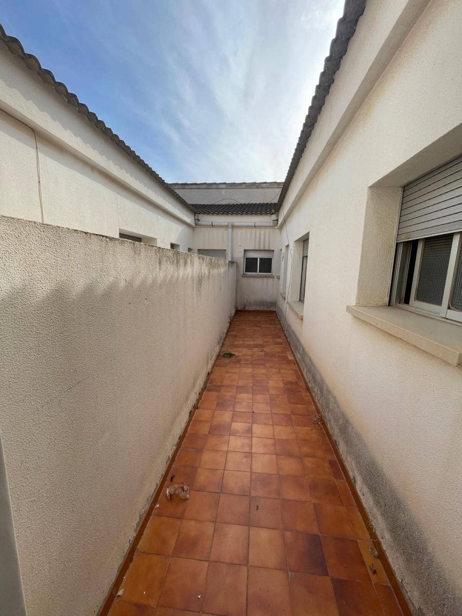 4 bedroom Villa for sale in Lo Pagan with garage - € 329,000 (Ref: 9973492)