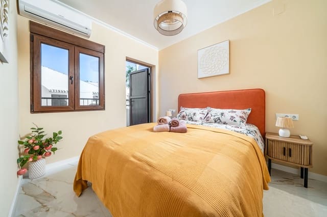 1 sypialnia Apartament na sprzedaż w Centro, Torrevieja z basenem - 184 000 € (Ref: 9977459)