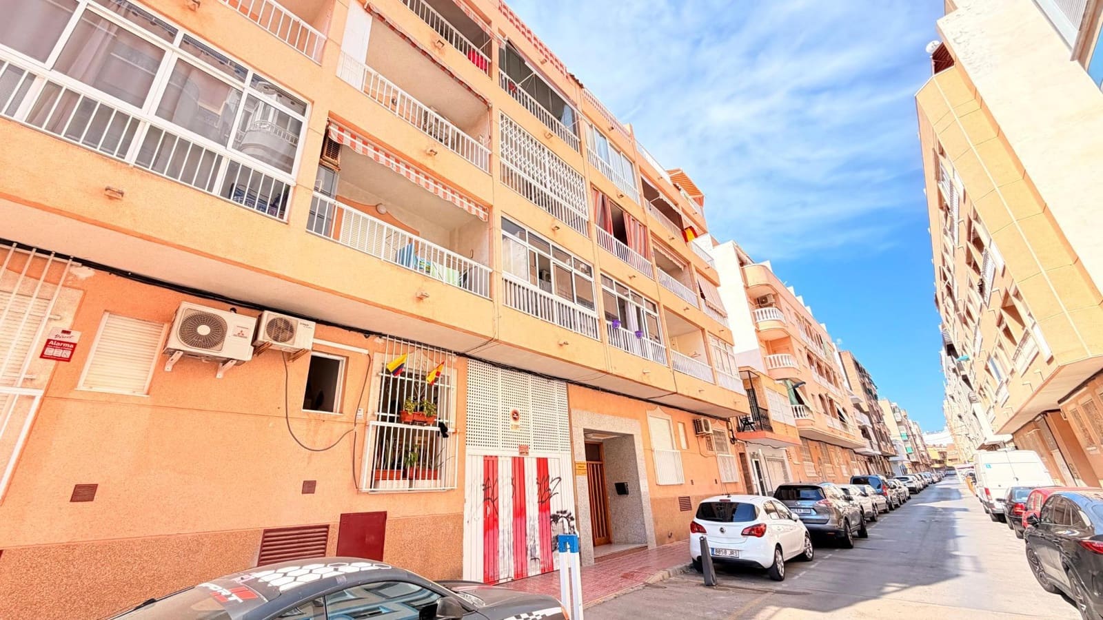 1 sovrum Lägenhet till salu i Torrevieja - 135 000 € (Ref: 9979017)