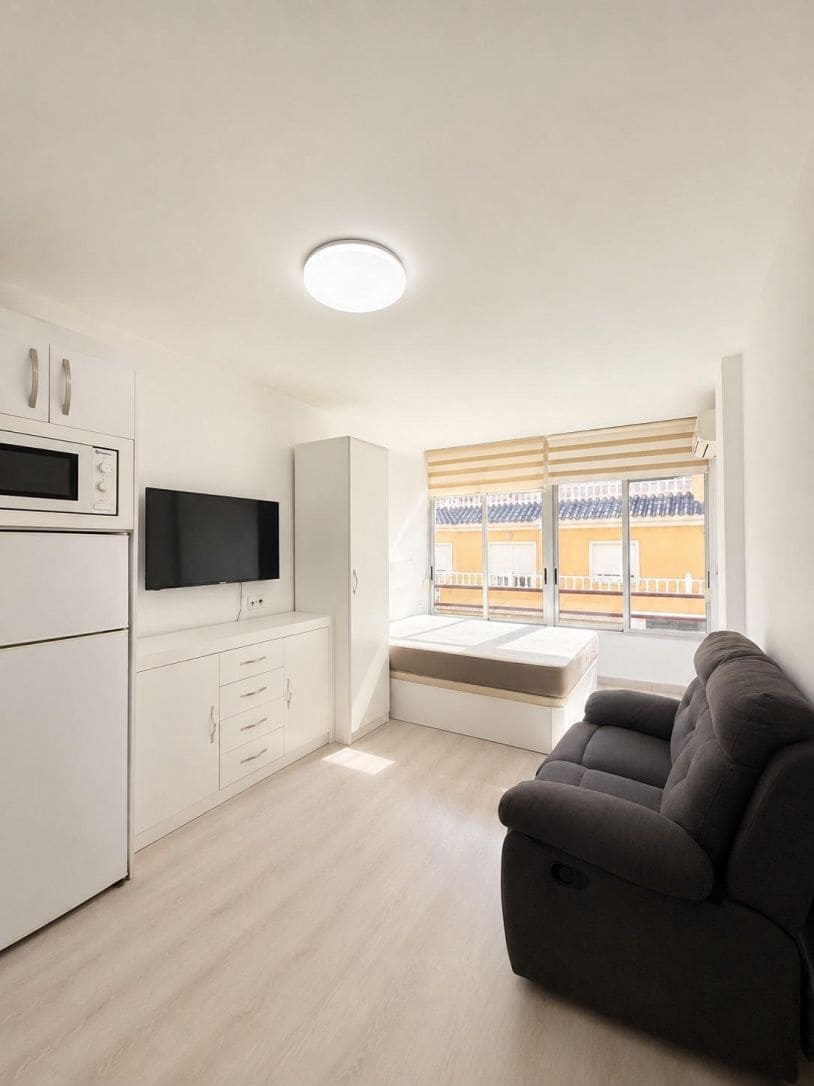1 slaapkamer Appartement te koop in Torrevieja - € 89.000 (Ref: 9979020)