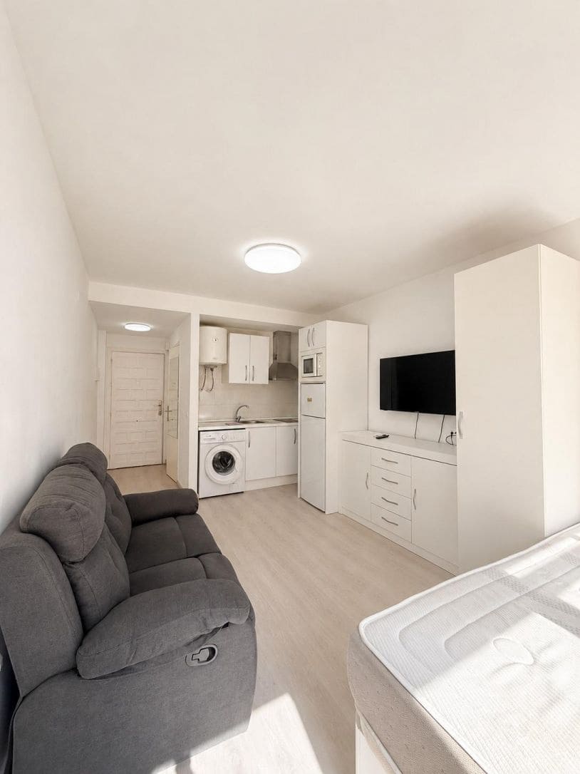 1 slaapkamer Appartement te koop in Torrevieja - € 89.000 (Ref: 9979020)