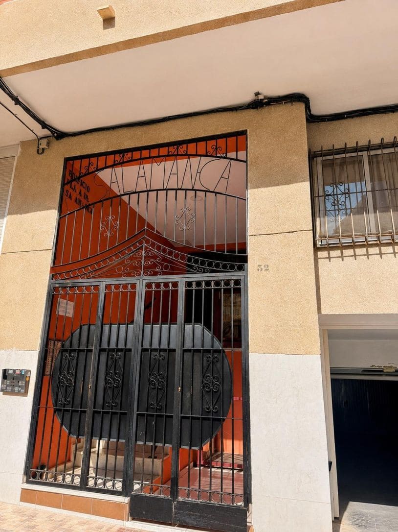 1 slaapkamer Appartement te koop in Torrevieja - € 89.000 (Ref: 9979020)