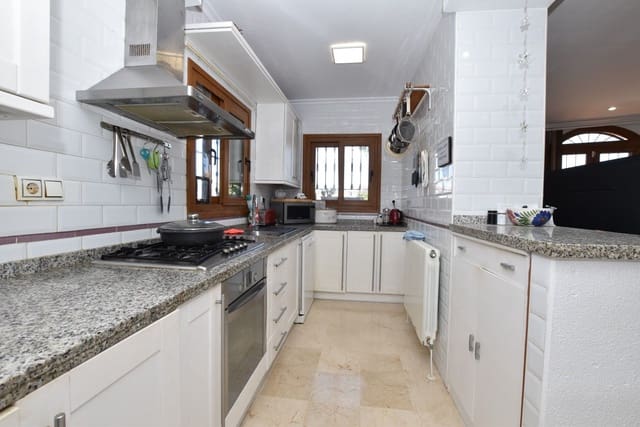 3 slaapkamer Villa te koop in Algorfa met garage - € 389.950 (Ref: 9986992)