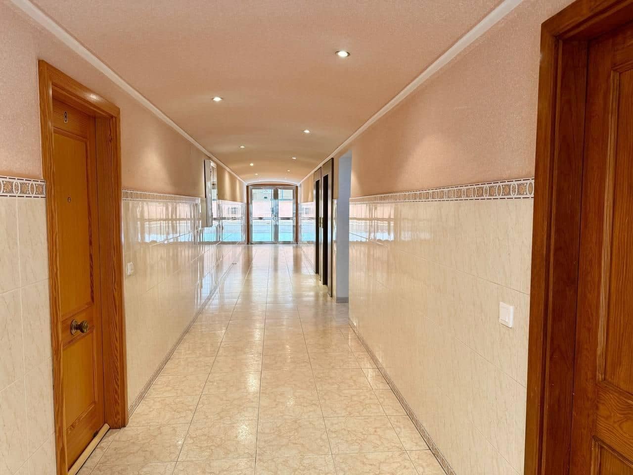 Apartamento de 2 habitaciones en Torrevieja en venta - 189.900 € (Ref: 9987021)