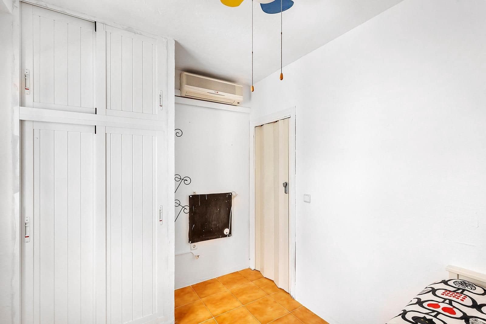 1 soverom Penthouse til salgs i Torrevieja - € 95 900 (Ref: 9990843)