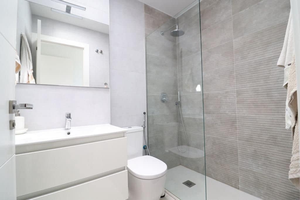 3 sovrum Villa till salu i San Miguel de Salinas med garage - 675 000 € (Ref: 9994384)