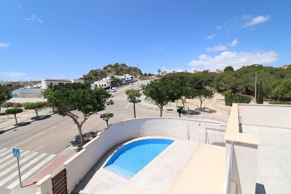 3 sovrum Villa till salu i San Miguel de Salinas med garage - 675 000 € (Ref: 9994384)