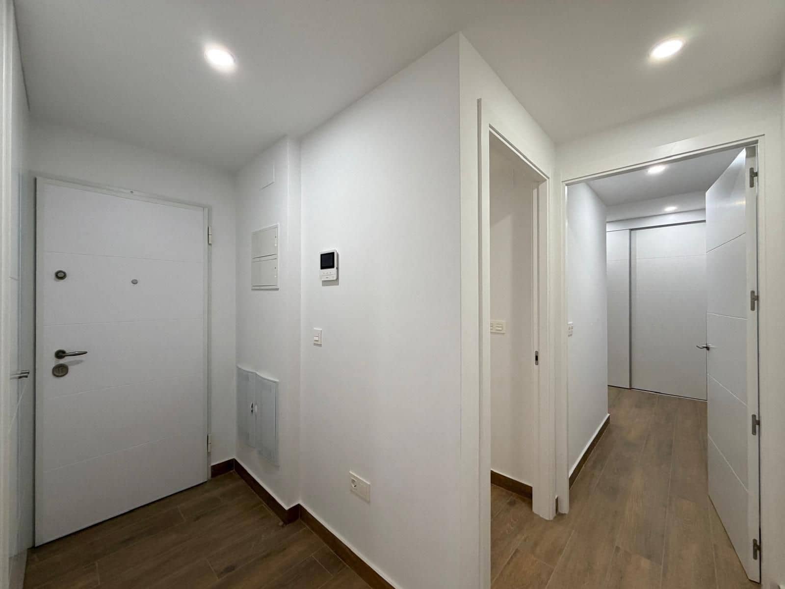 2 soveværelse Lejlighed til salg i Torrevieja med swimmingpool - € 330.000 (Ref: 9994386)