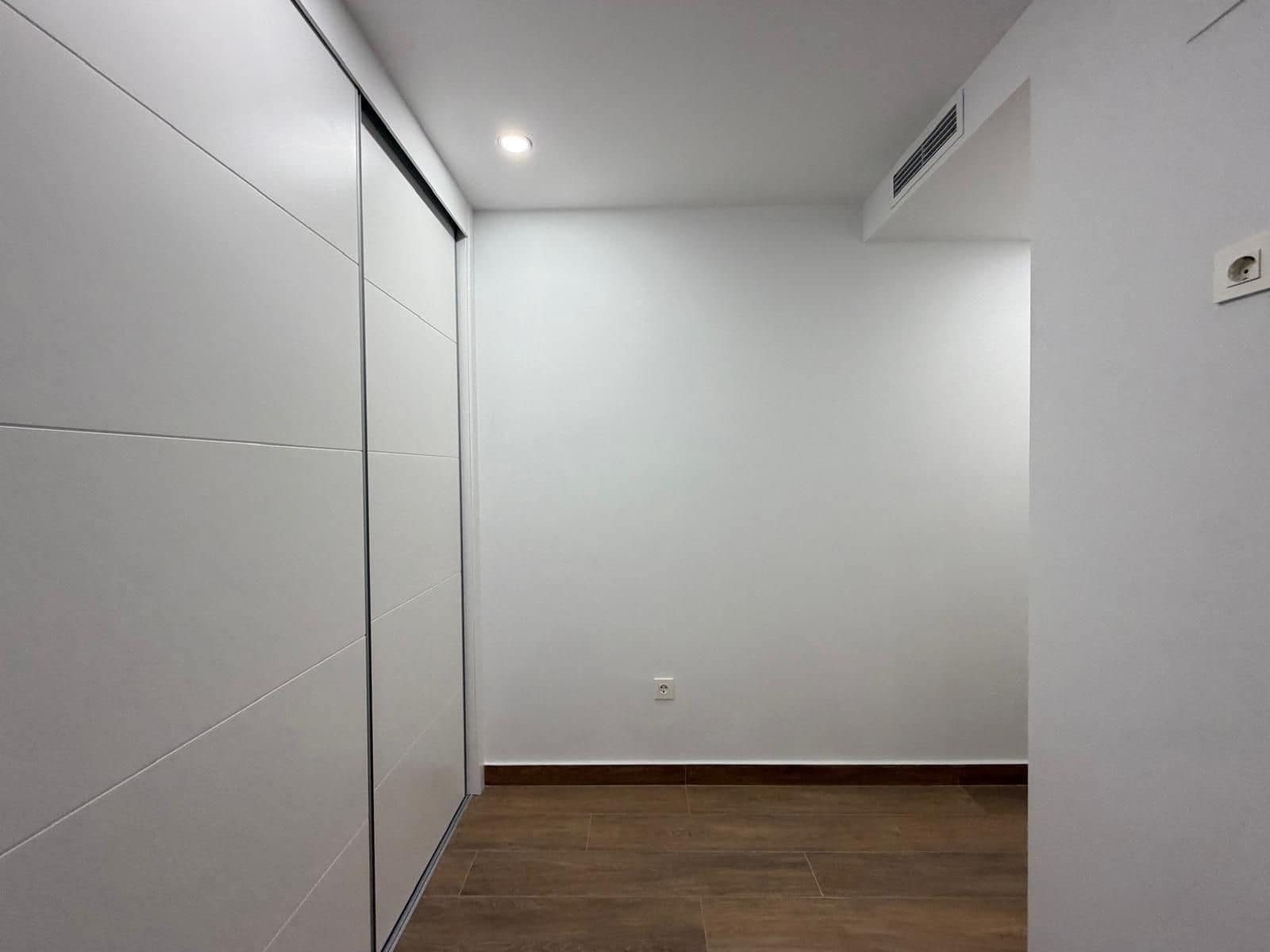 2 soveværelse Lejlighed til salg i Torrevieja med swimmingpool - € 330.000 (Ref: 9994386)