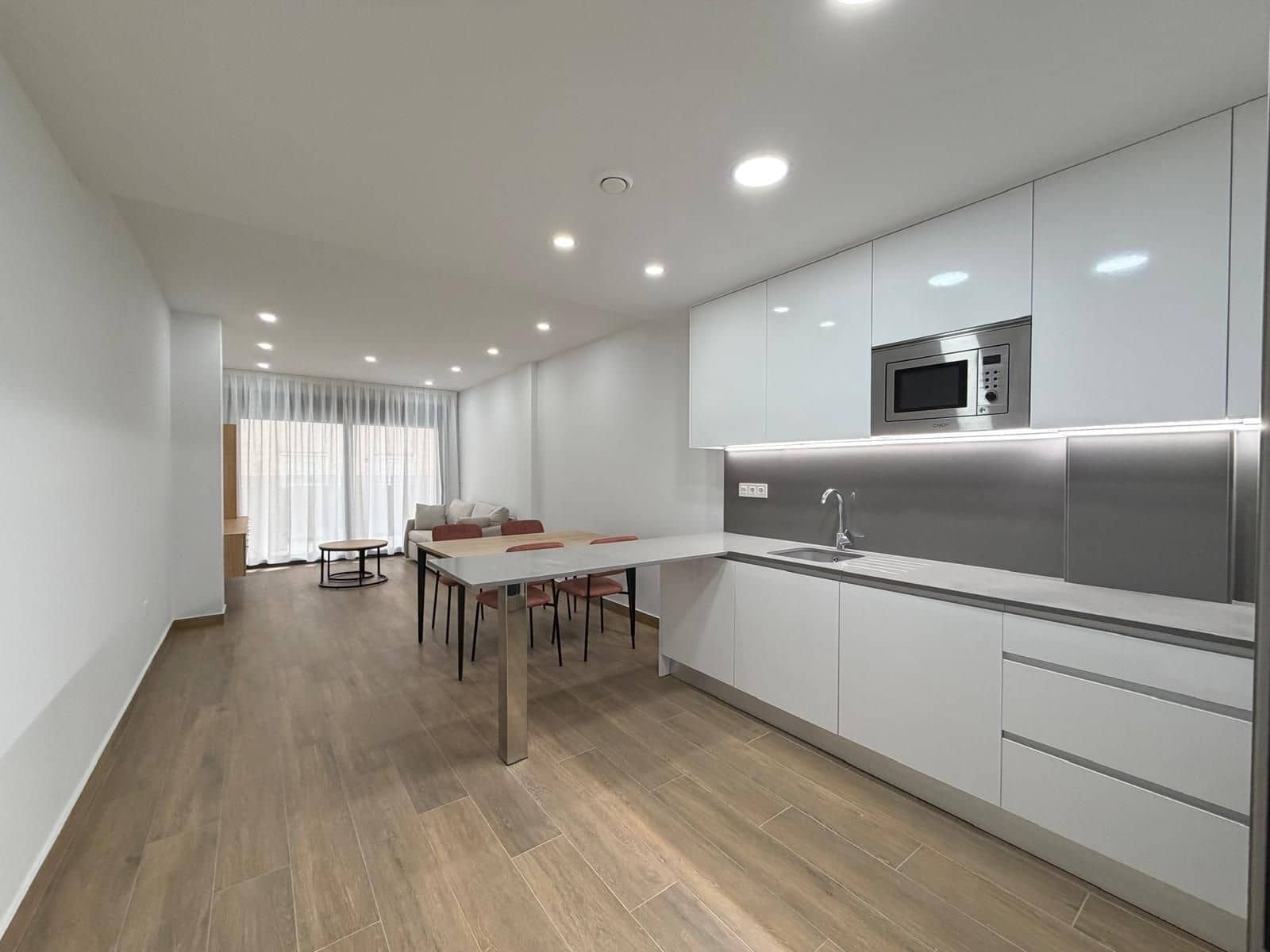2 soveværelse Lejlighed til salg i Torrevieja med swimmingpool - € 330.000 (Ref: 9994386)