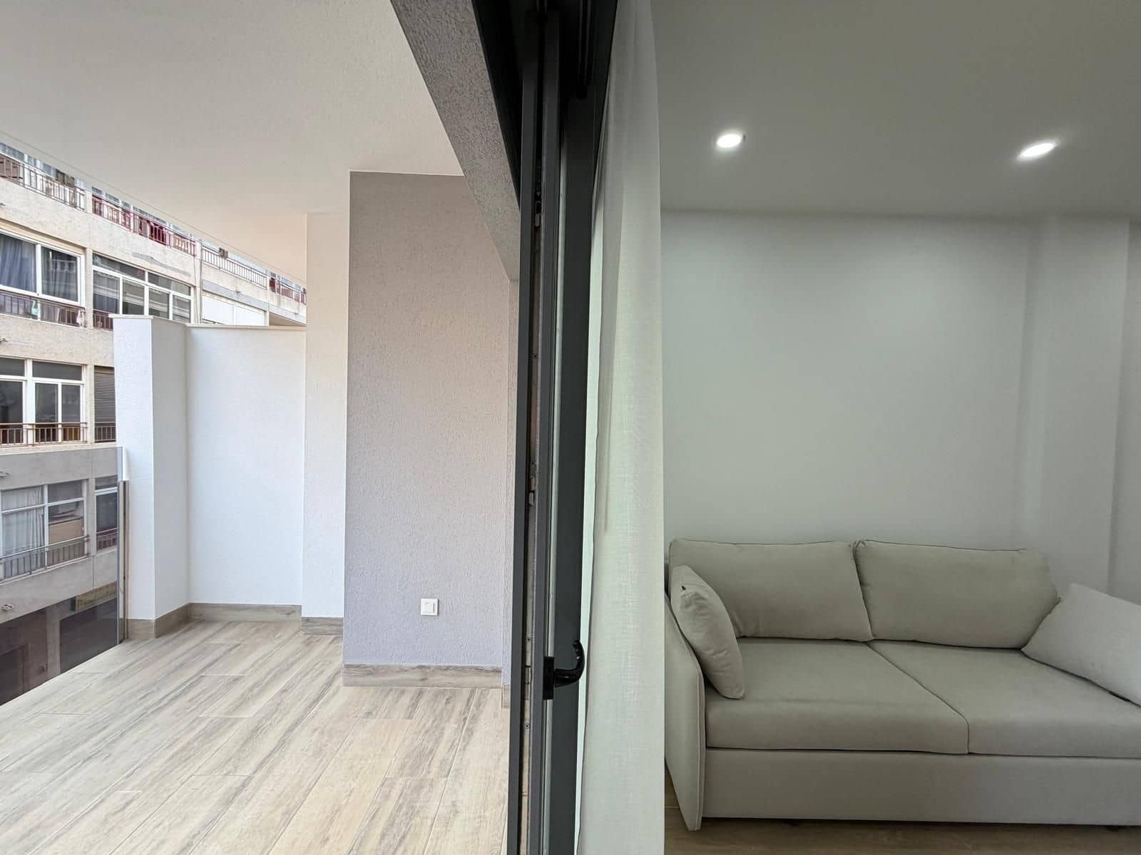 2 soveværelse Lejlighed til salg i Torrevieja med swimmingpool - € 330.000 (Ref: 9994386)