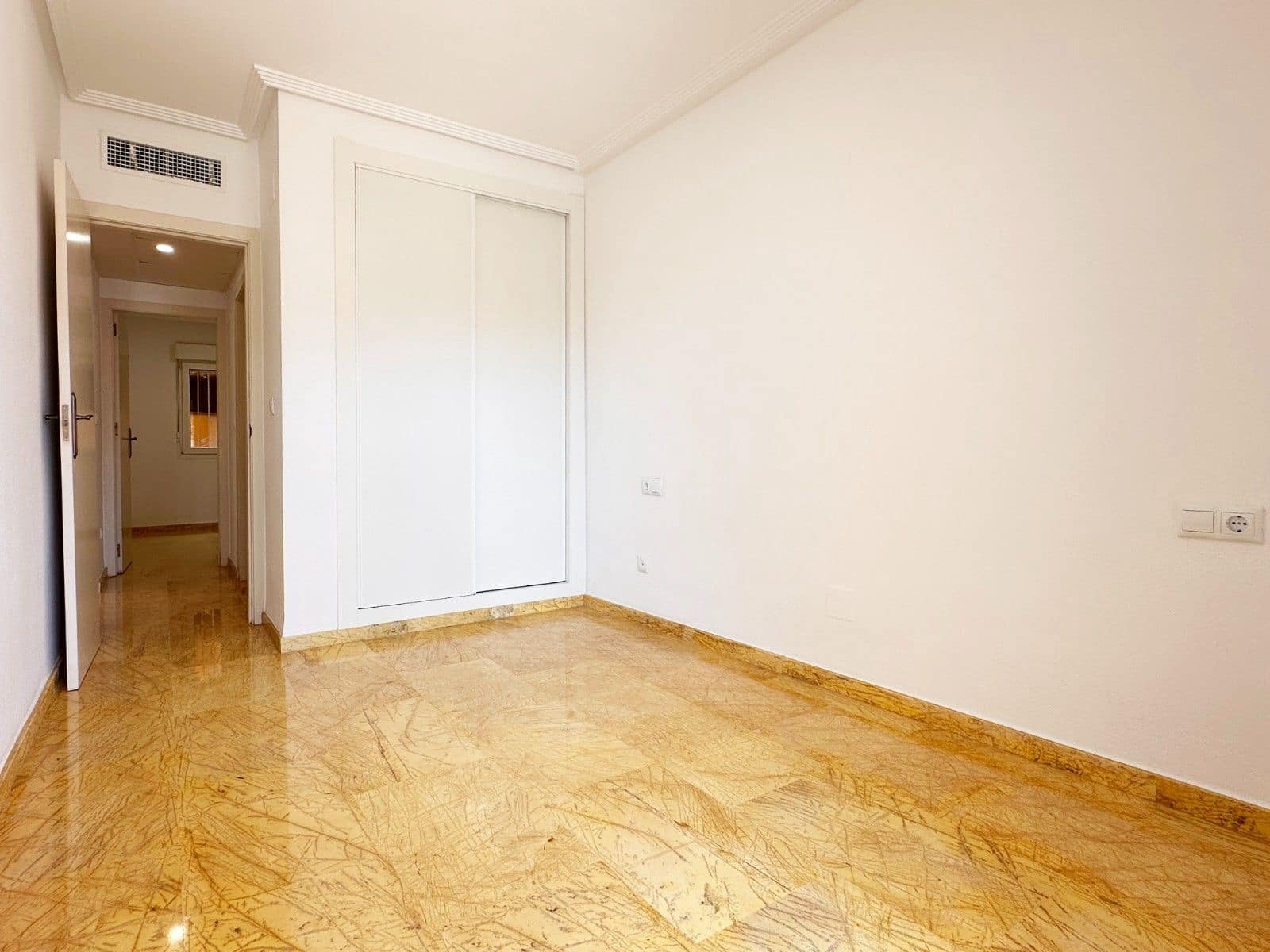 2 bedroom Apartment for sale in Orihuela Costa - € 280,000 (Ref: 9995156)