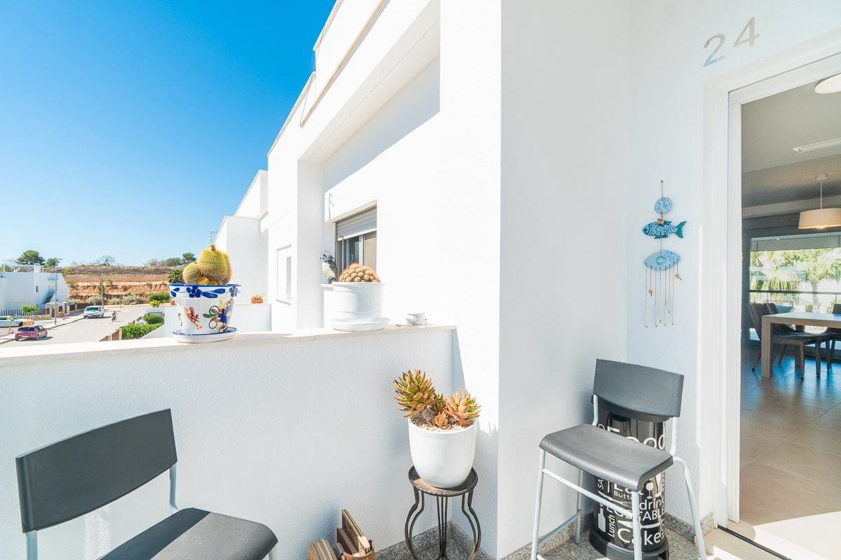 2 slaapkamer Bungalow te koop in Orihuela - € 239.900 (Ref: 9995159)