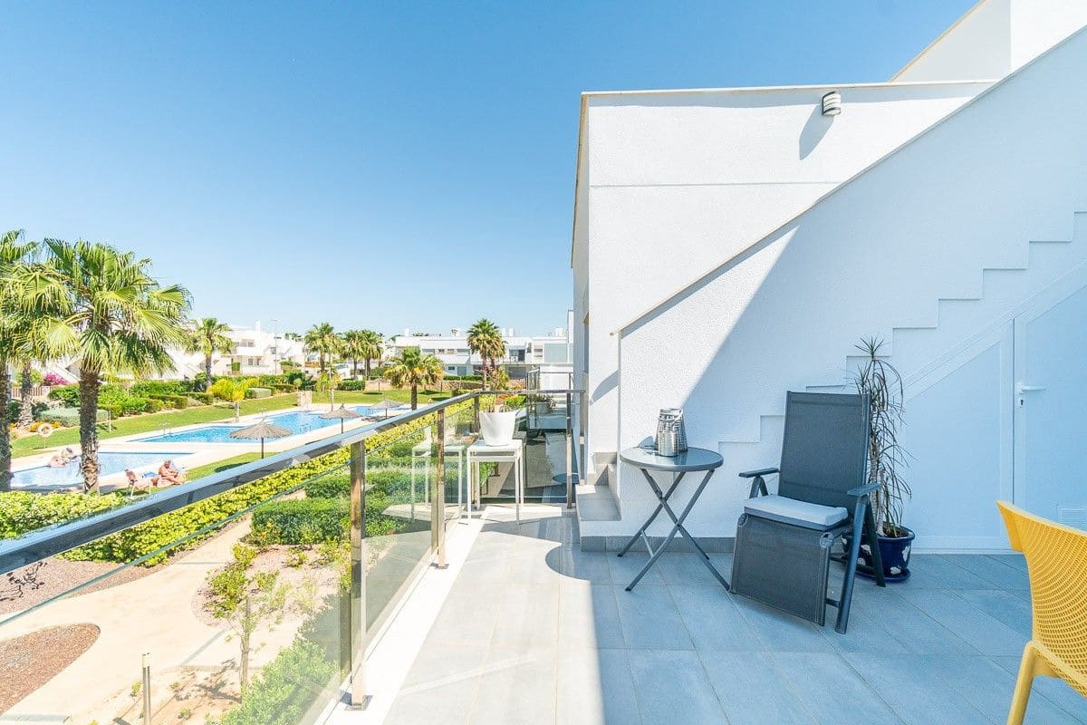 2 slaapkamer Bungalow te koop in Orihuela - € 239.900 (Ref: 9995159)