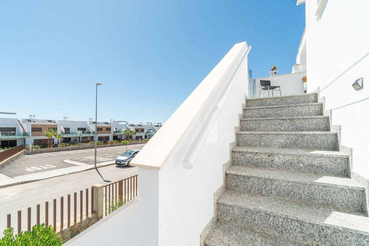 2 slaapkamer Bungalow te koop in Orihuela - € 239.900 (Ref: 9995159)