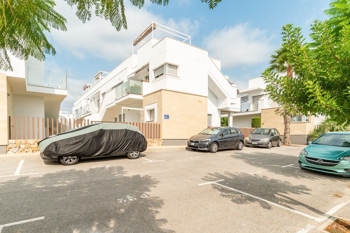 2 slaapkamer Bungalow te koop in Orihuela - € 239.900 (Ref: 9995159)