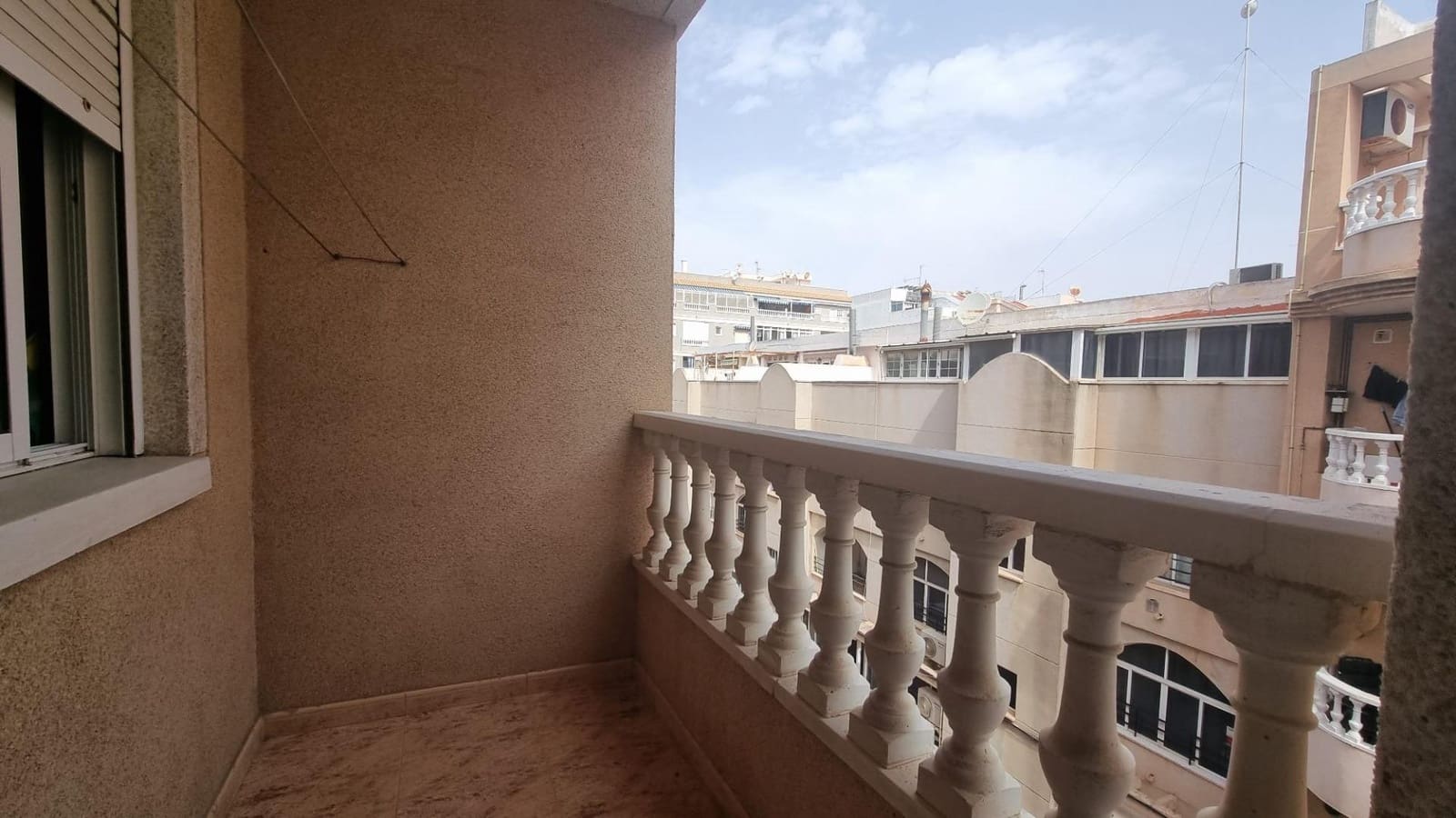 2 sypialnia Apartament na sprzedaż w Torrevieja z basenem - 134 900 € (Ref: 9995164)
