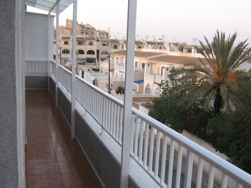 2 slaapkamer Appartement te koop in Torrevieja - € 140.000 (Ref: 9995166)