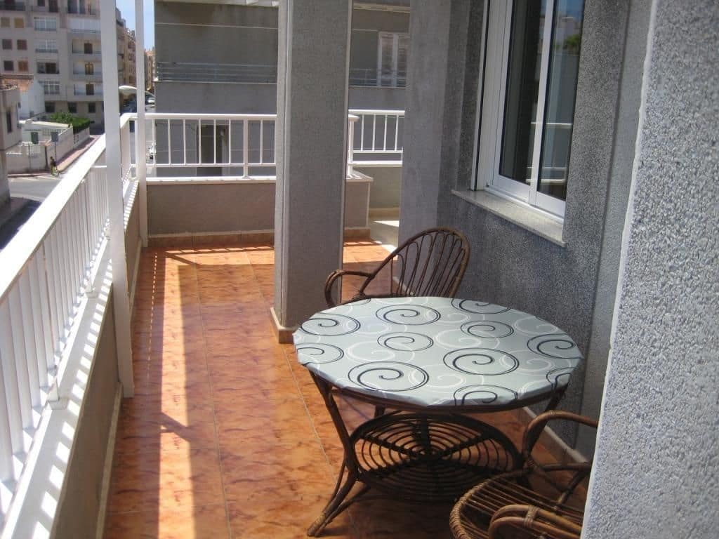 2 slaapkamer Appartement te koop in Torrevieja - € 140.000 (Ref: 9995166)