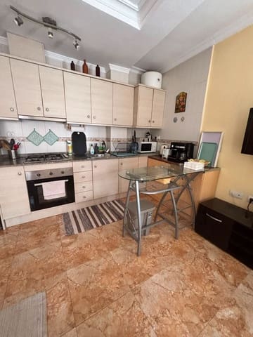 2 slaapkamer Appartement te koop in Torrevieja - € 140.000 (Ref: 9995166)