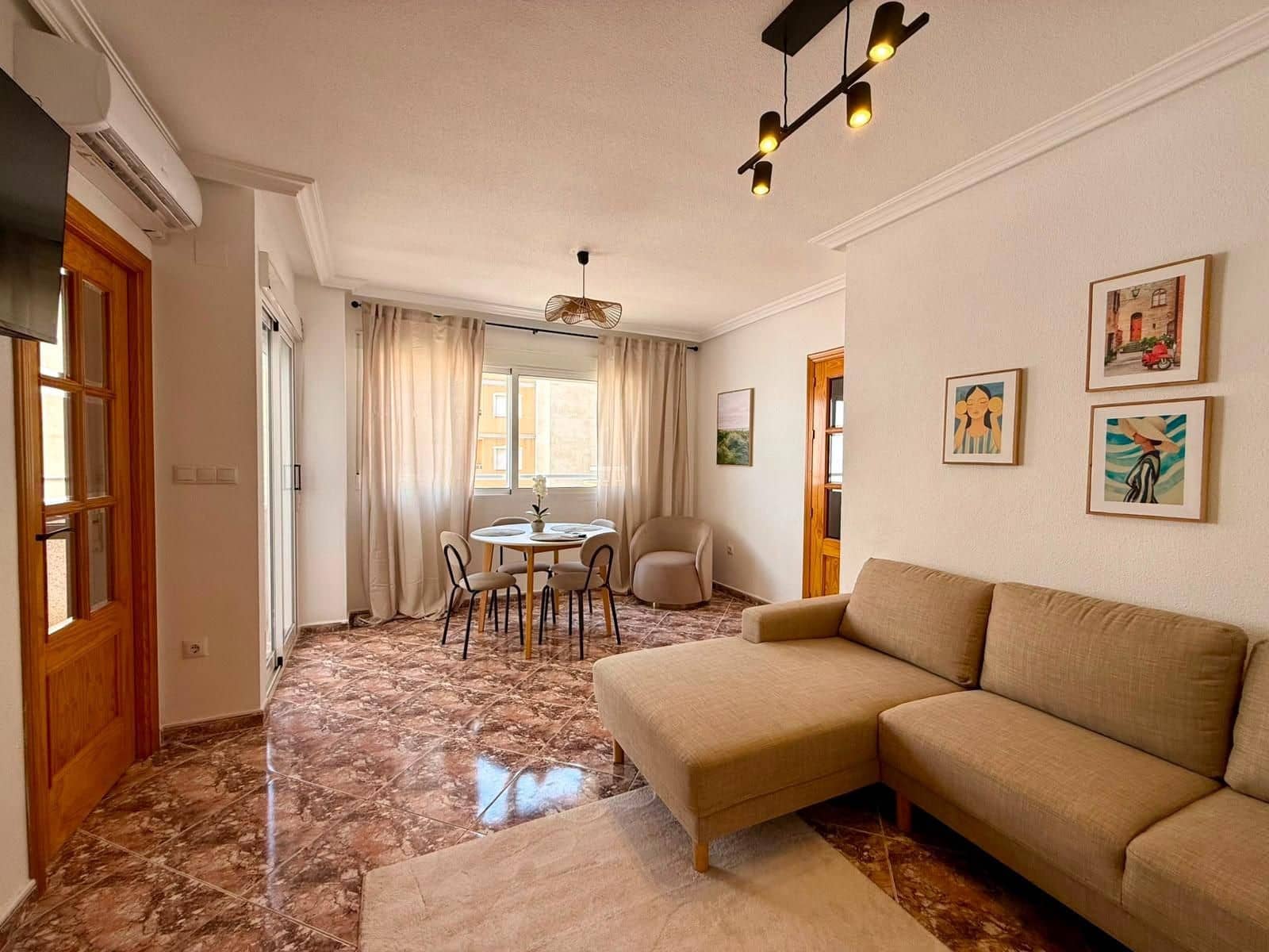 2 sypialnia Apartament na sprzedaż w Torrevieja - 159 900 € (Ref: 9995167)