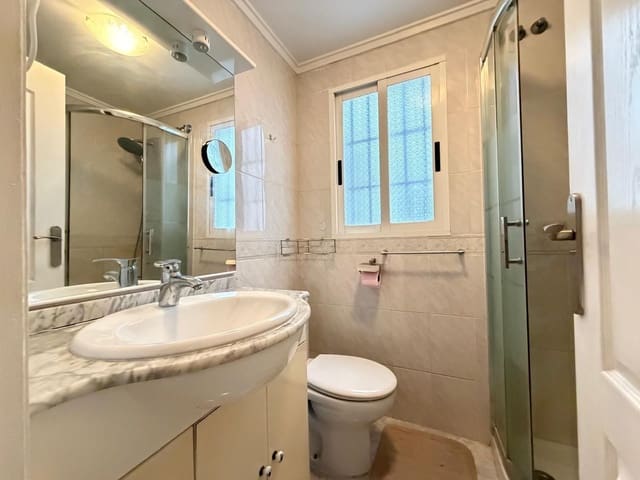 1 chambre Appartement à vendre à Torrevieja - 104 000 € (Ref: 9995824)