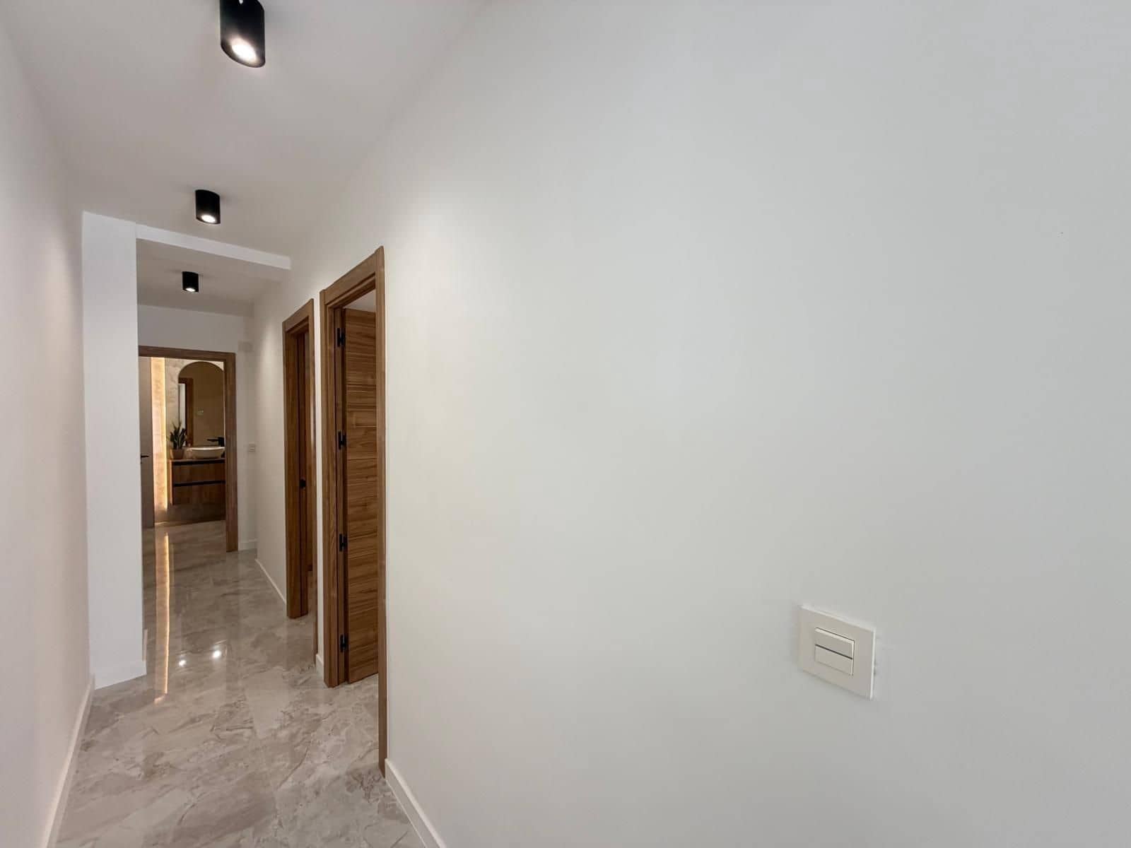 3 slaapkamer Penthouse te koop in Torrevieja - € 229.000 (Ref: 9995825)