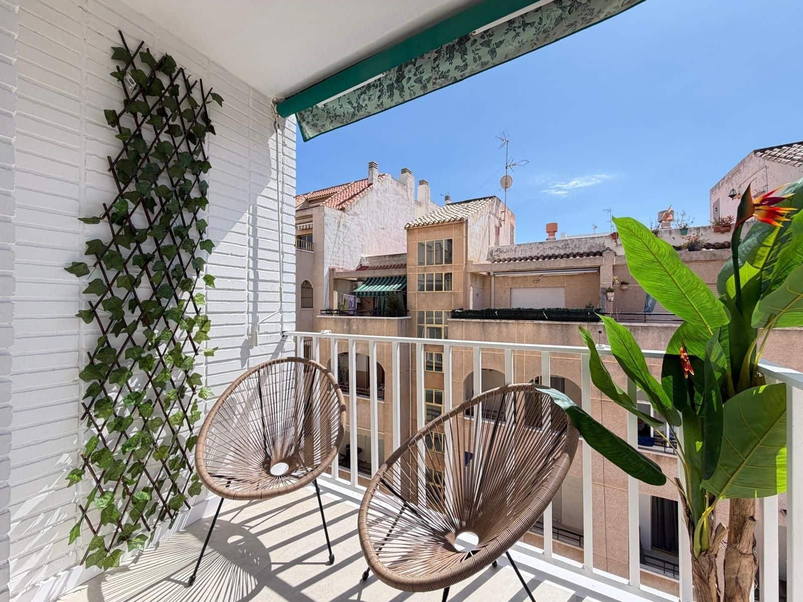 3 slaapkamer Penthouse te koop in Torrevieja - € 229.000 (Ref: 9995825)