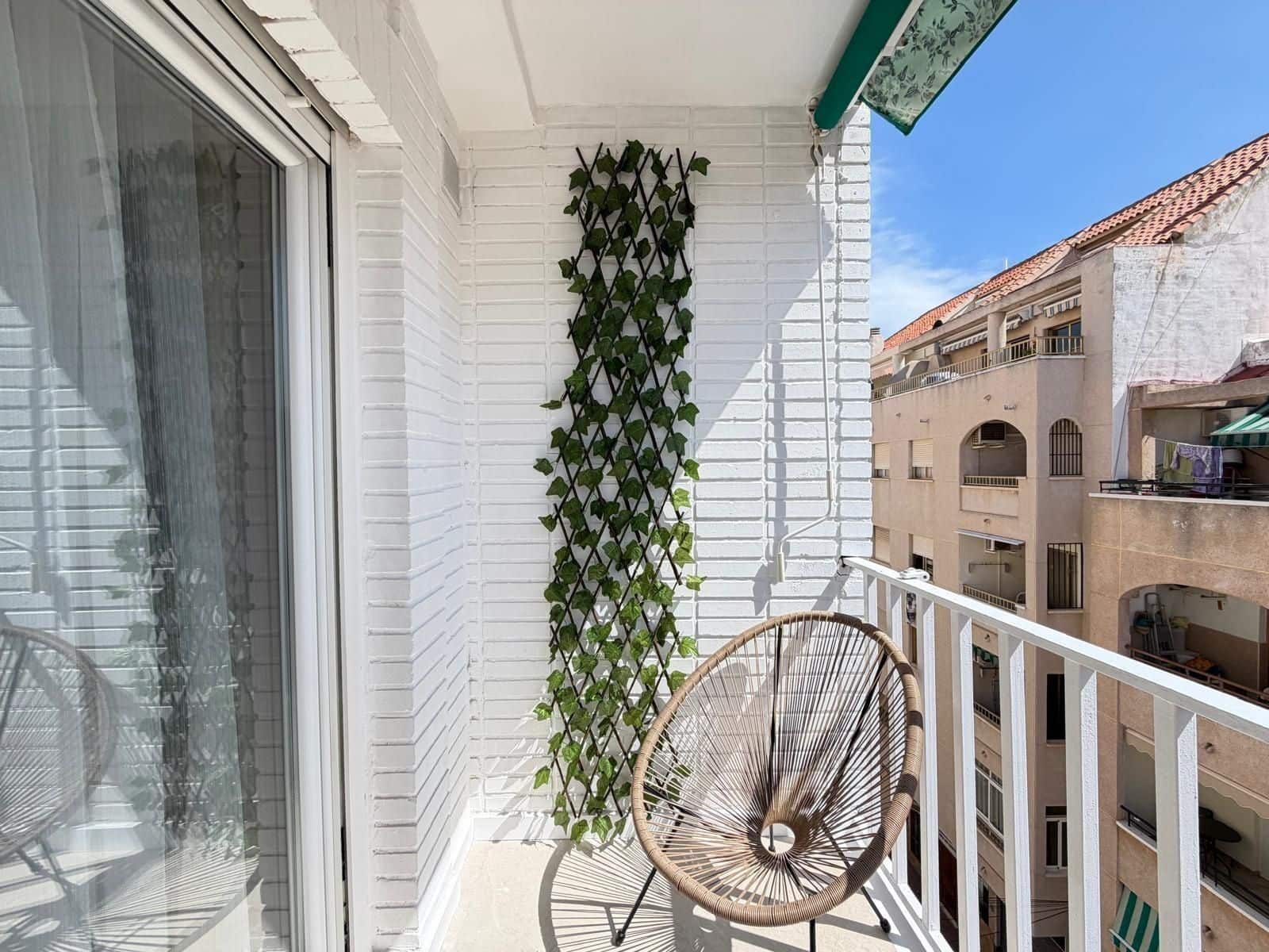 3 slaapkamer Penthouse te koop in Torrevieja - € 229.000 (Ref: 9995825)