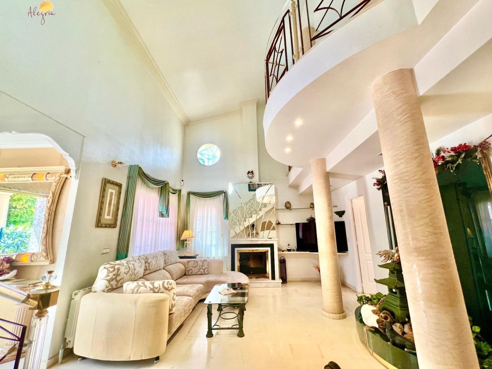 3 slaapkamer Villa te koop in La Siesta met zwembad - € 490.000 (Ref: 9995830)